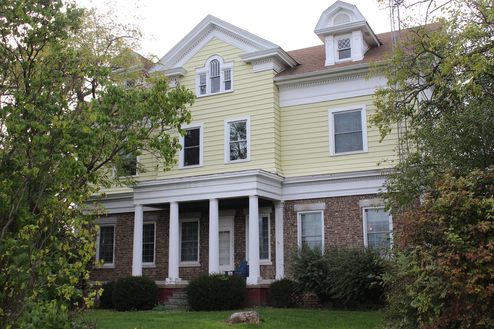 3792 Post Road, Fayette